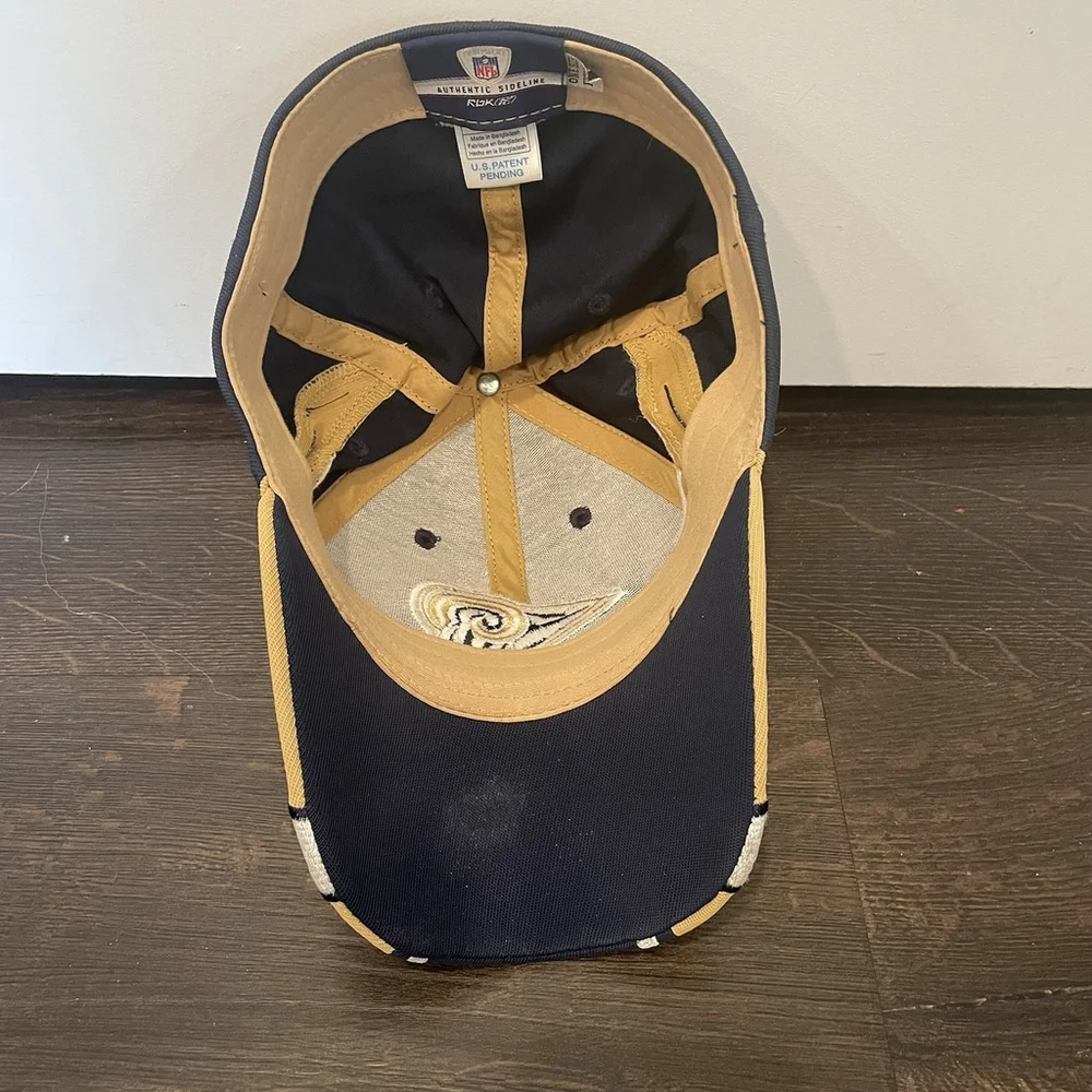 Vintage Reebok St. Louis Rams OSFM NFL Equipment Hat Cap Blue White Gold Mens
